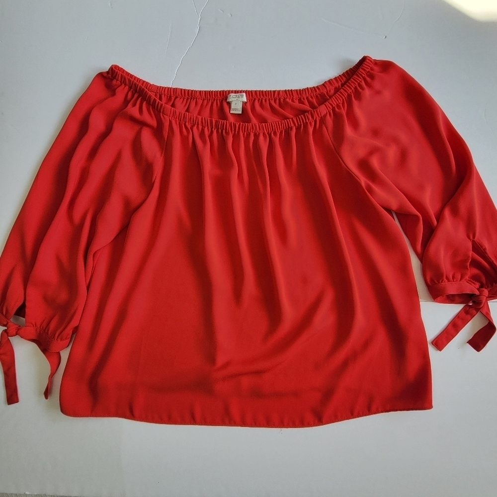 J.Crew Off Shoulder Top. - Picture 5 of 8